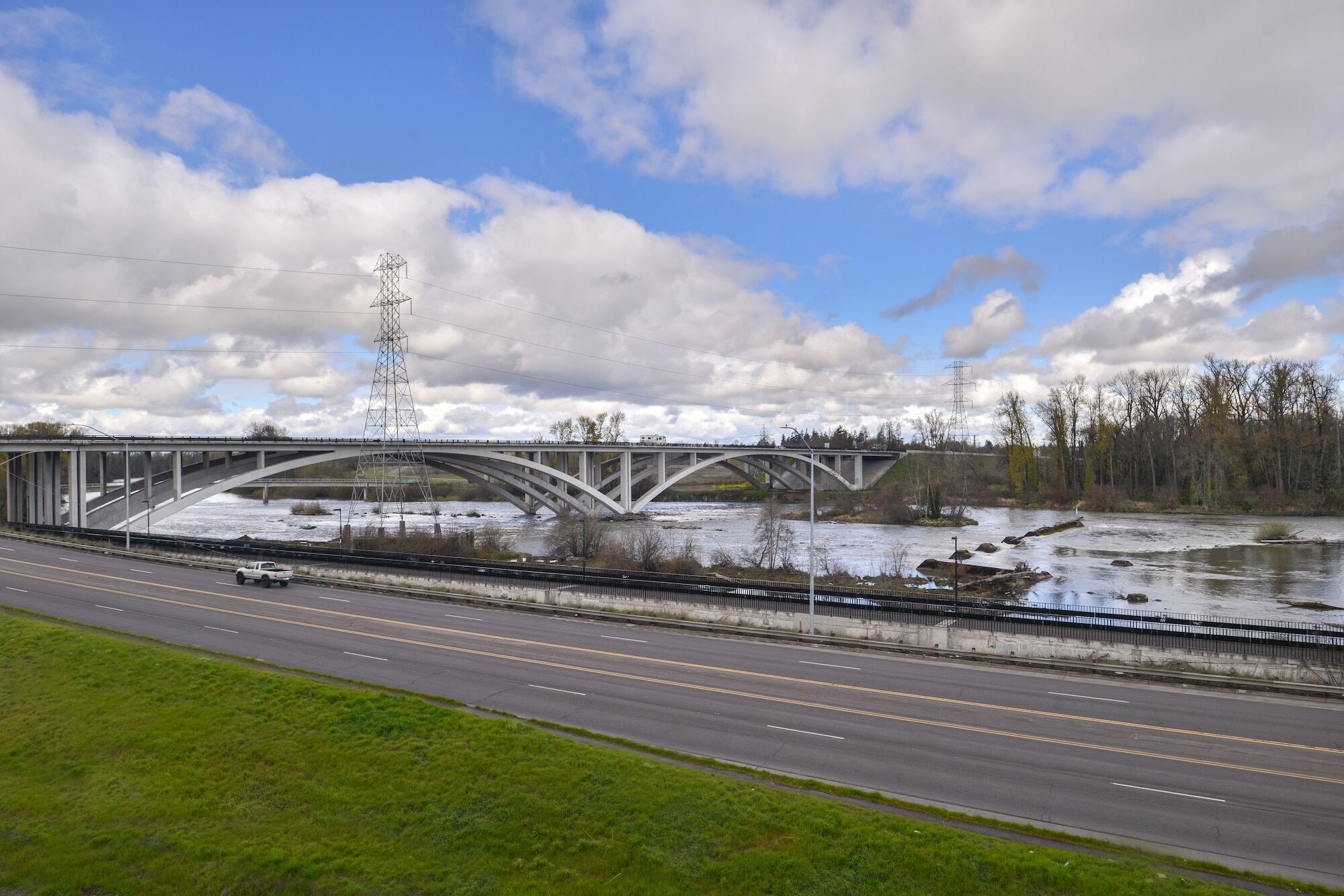 Fairfield Inn & Suites By Marriott Eugene East/Springfield Exterior foto